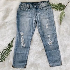 LIKE NEW Gap sexy boyfriend 100% cotton jeans